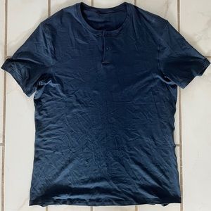 LULULEMON Men’s Short Sleeve Shirt